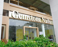 Làm đẹp ở Phú Mỹ Hưng: Cửa hàng Gemstone Nails